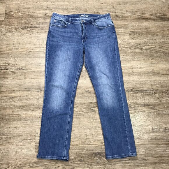 Lee Regular Fit Straight Leg Denim Jeans ~ Sz 12M ~ Mid Rise ~ 29.5" Inseam - Picture 2 of 7